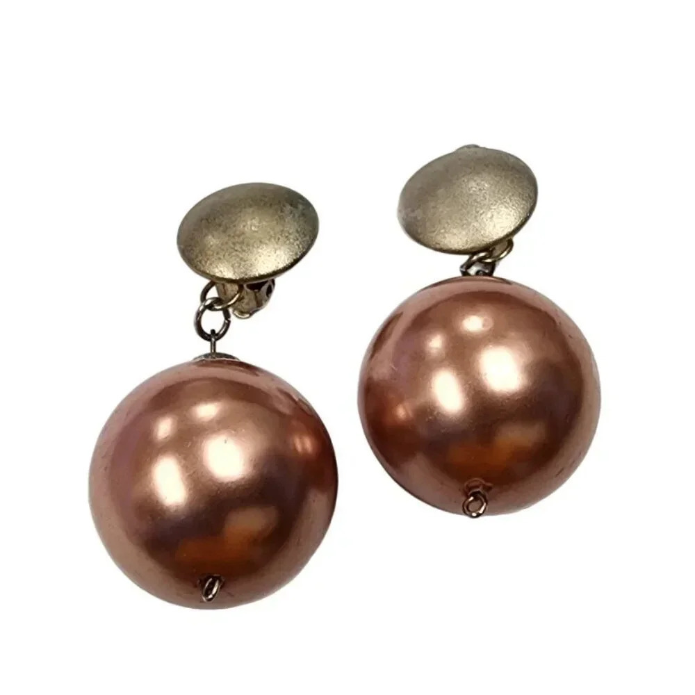 Vintage 60s-70s Ball Beaded Dangle Drop Earrings Clip on Gold Tone